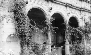 Cranborne Manor Loggia