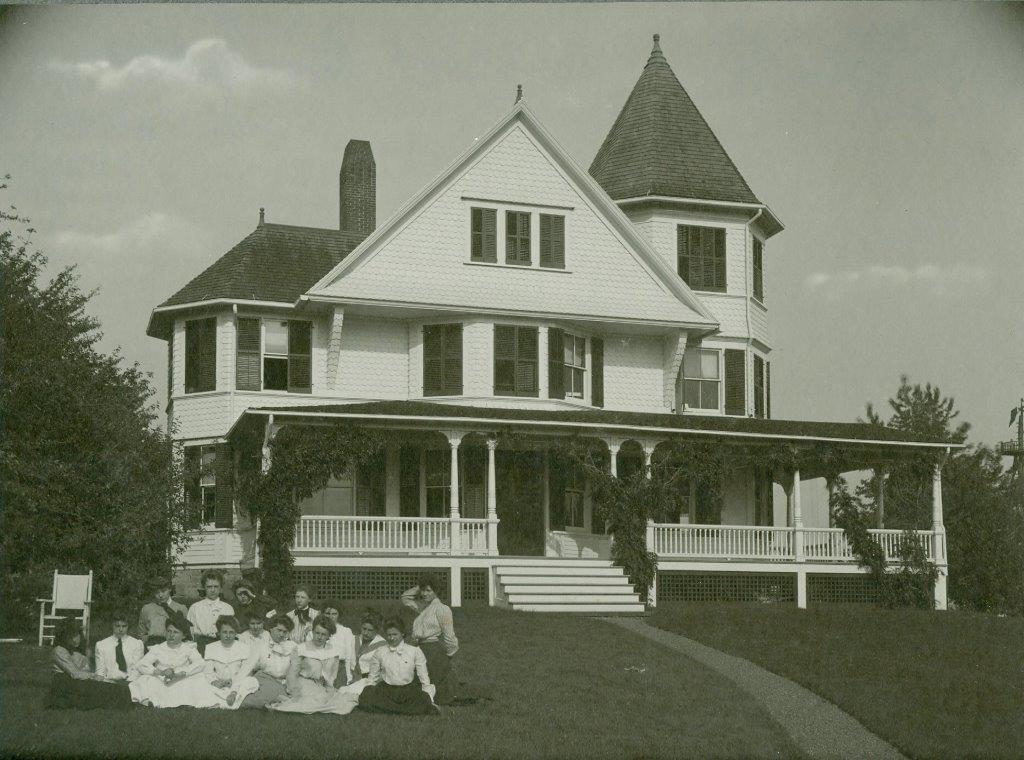 Miss Vinton's School, 1900